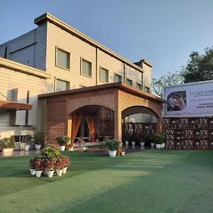 **** Hotel Luxe Opera Nh8 - 7km From Igi Airport Delhi - 